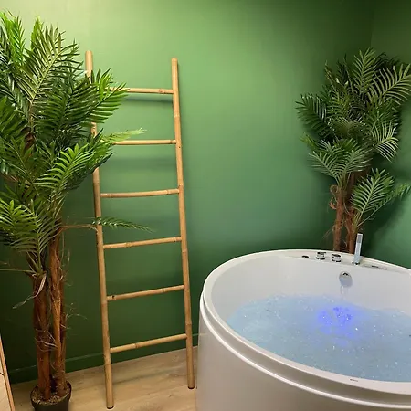 Evasion Exotique - Selva - Jaccuzzi Privatif *